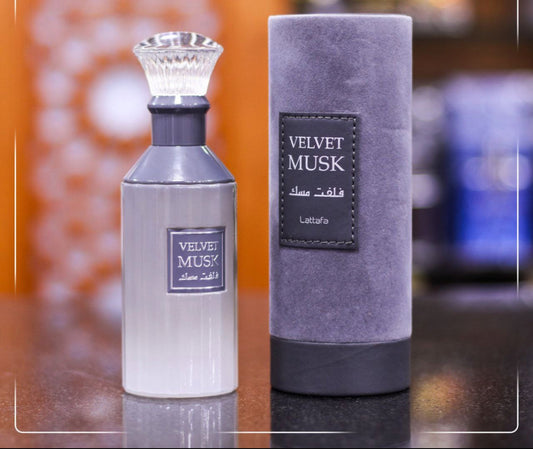 VELVET MUSK